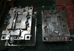 Injection mold